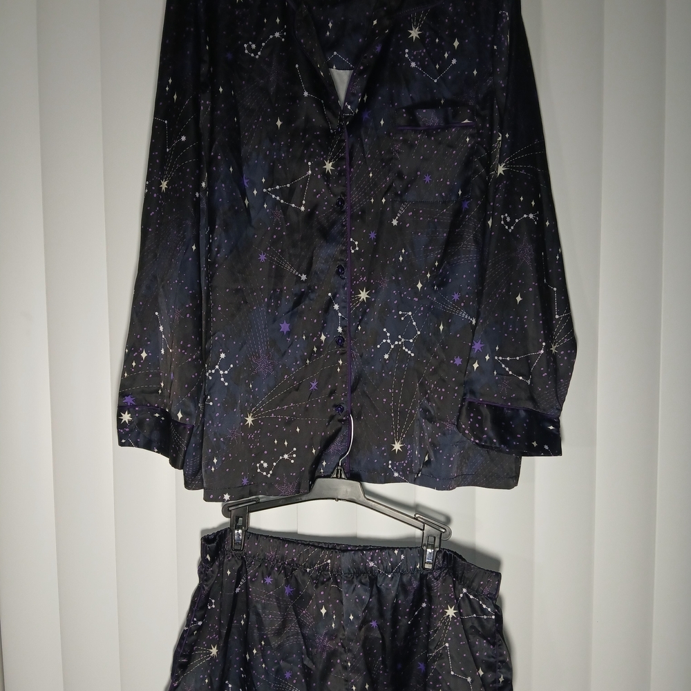 Adore Me Black and Purple Constellation Pajama Top - Picture 5 of 5